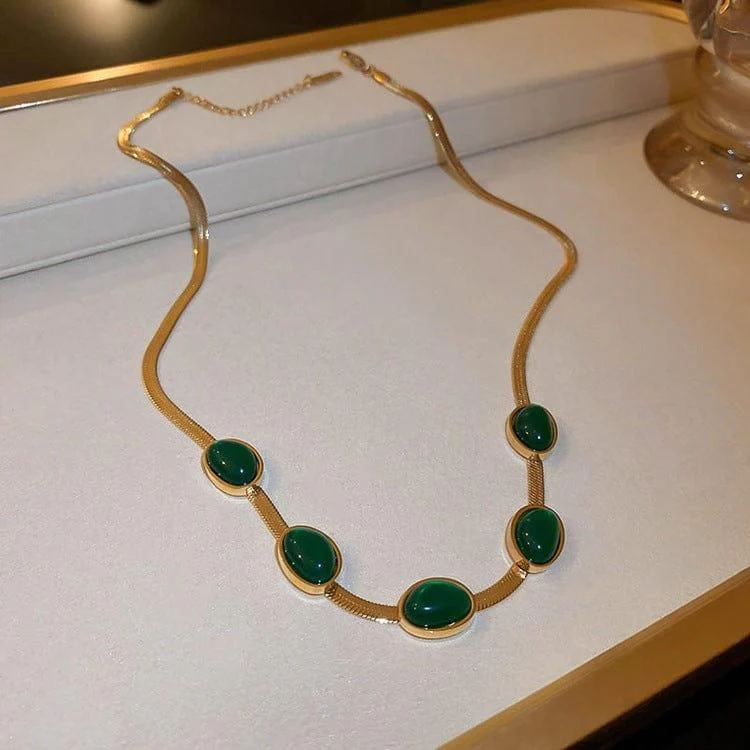 Oval Green Crystal Pendant Necklace Set With Bracelet - Image 5