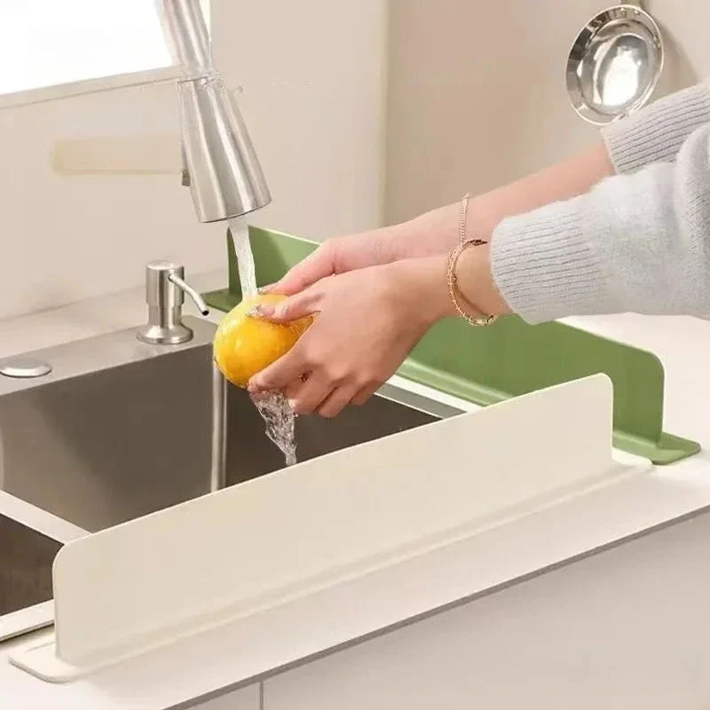 Splash Guard for Kitchen Sink & Countertop | š„BUY 1 GET 1 FREEš„ - Image 2