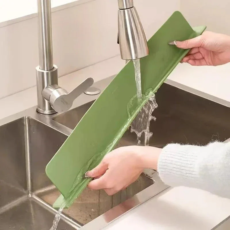 Splash Guard for Kitchen Sink & Countertop | š„BUY 1 GET 1 FREEš„ - Image 3